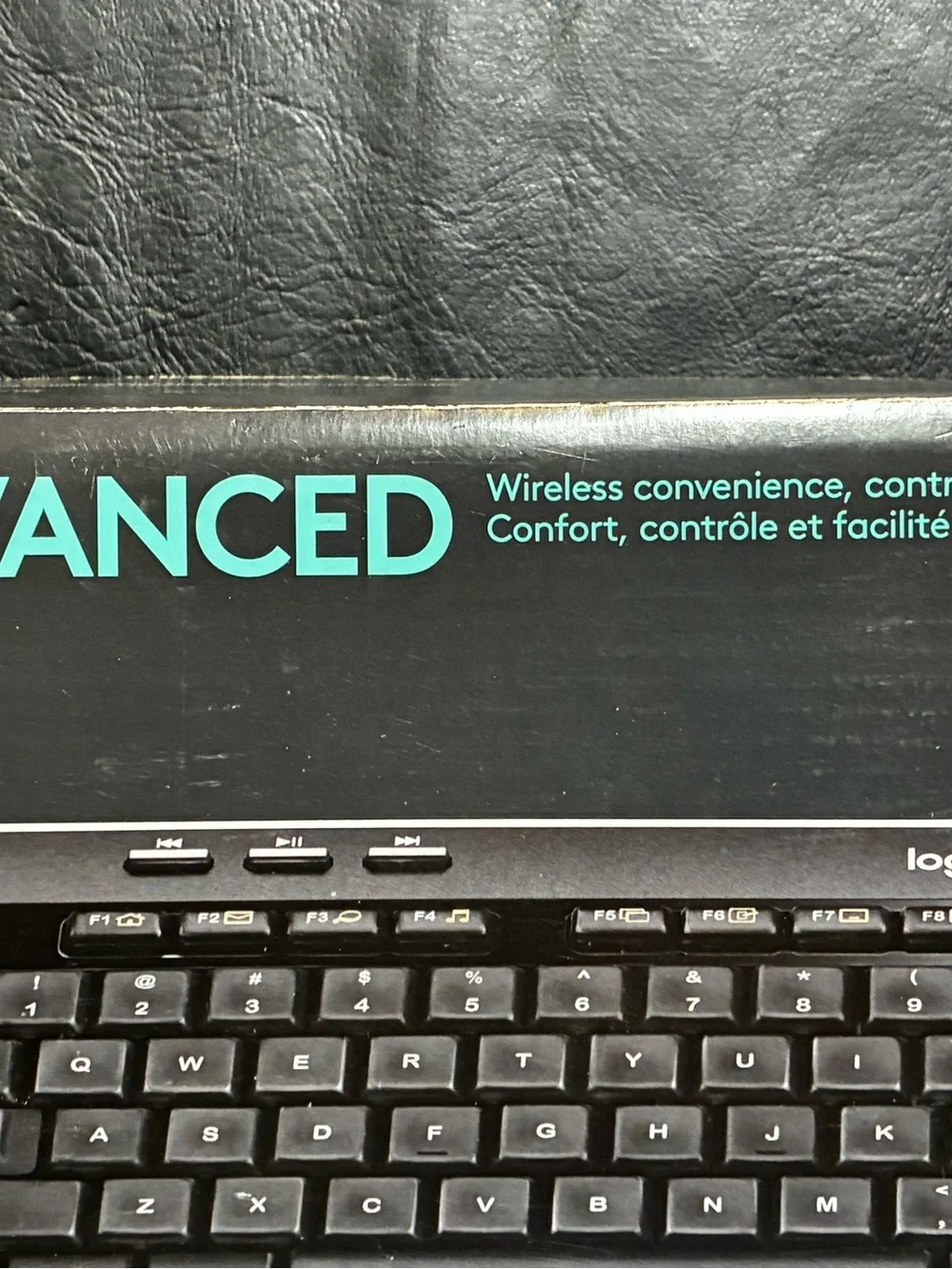 Logitech MK530 Wireless Keyboard and Mouse - Black with Teal Accents
